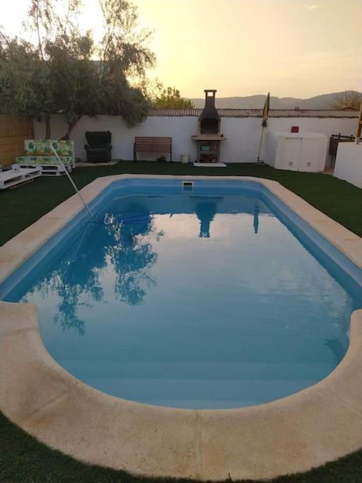 Agradable Casa Con Piscina En La Serrania. أرياتي المظهر الخارجي الصورة